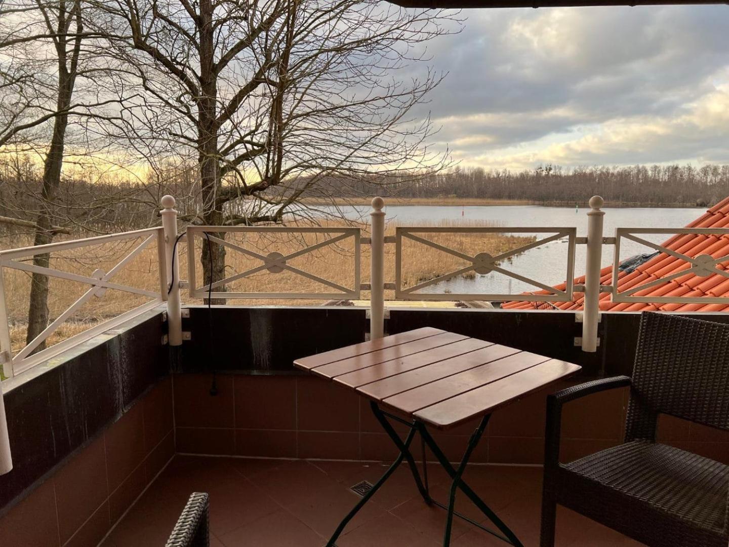 Seelodge Kremmen Buitenkant foto