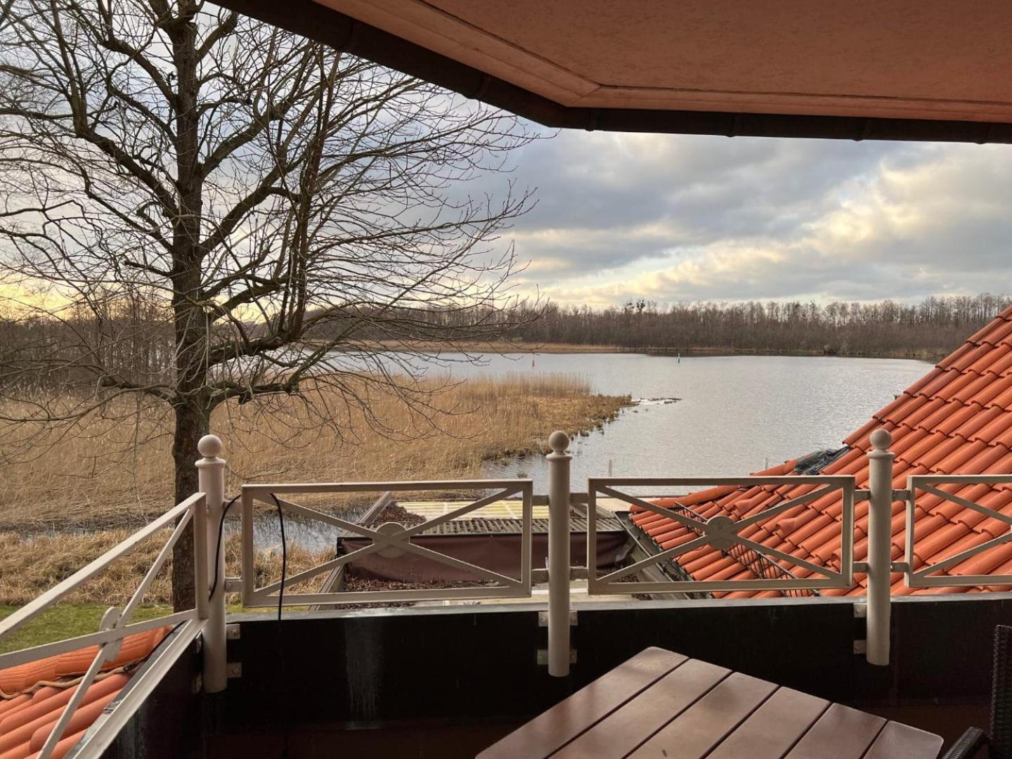 Seelodge Kremmen Buitenkant foto