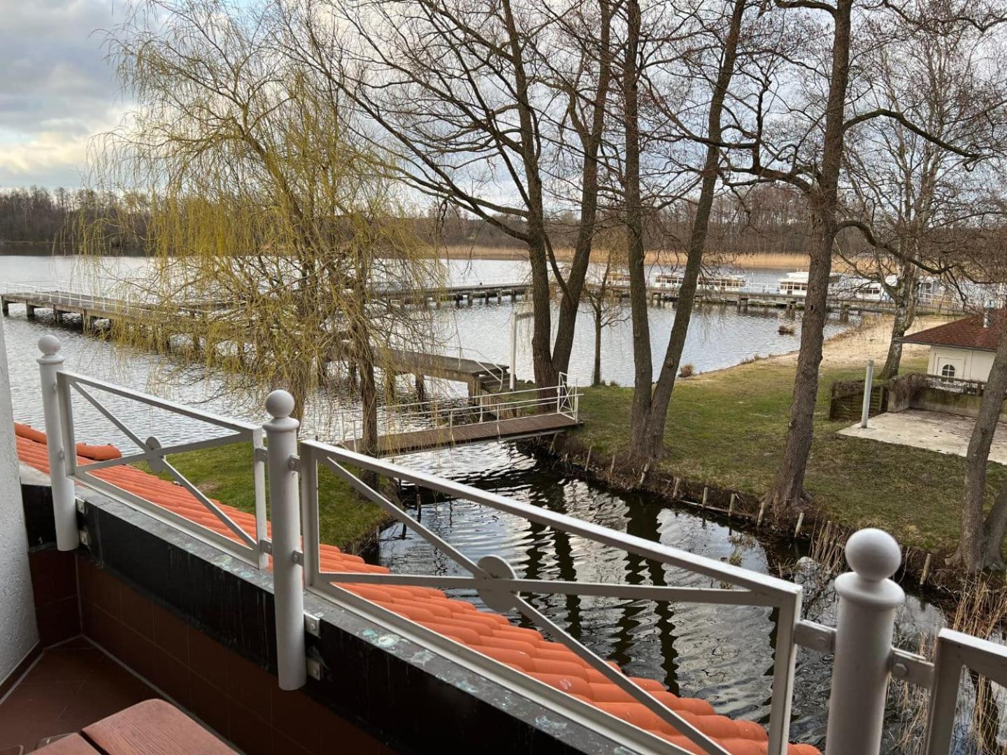 Seelodge Kremmen Buitenkant foto